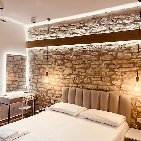 Comfort Guest Rooms Vila Hm Sarandë Eksteriør billede