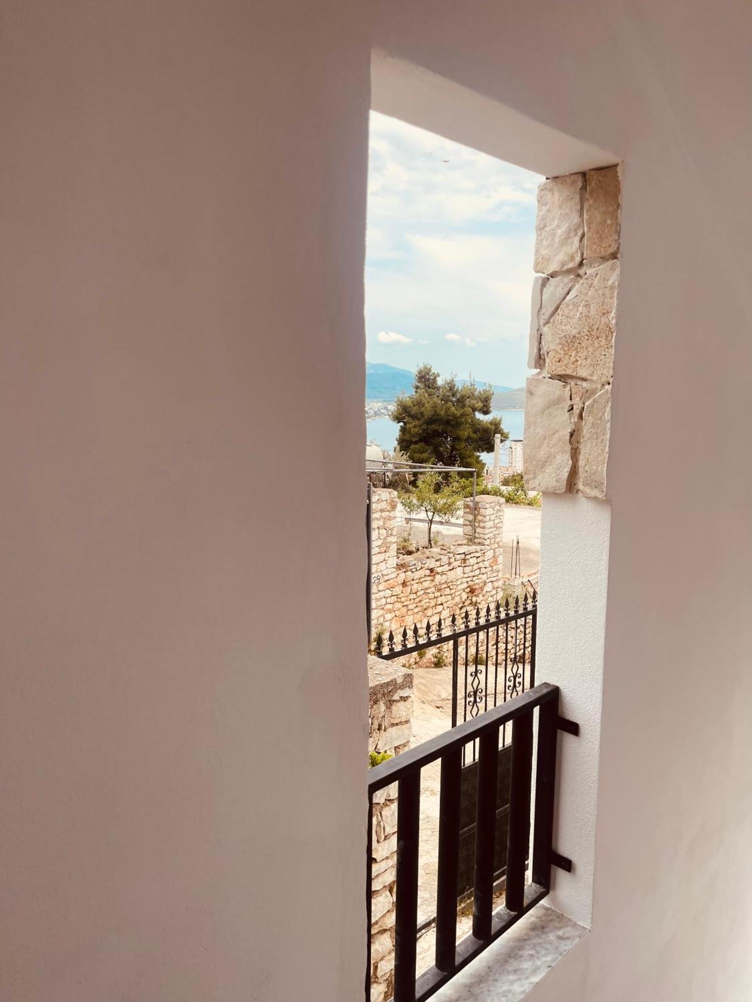 Comfort Guest Rooms Vila Hm Sarandë Eksteriør billede