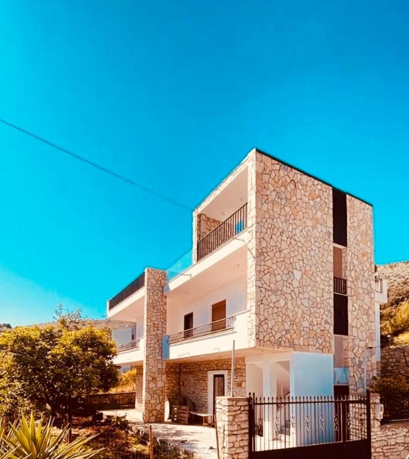 Comfort Guest Rooms Vila Hm Sarandë Eksteriør billede
