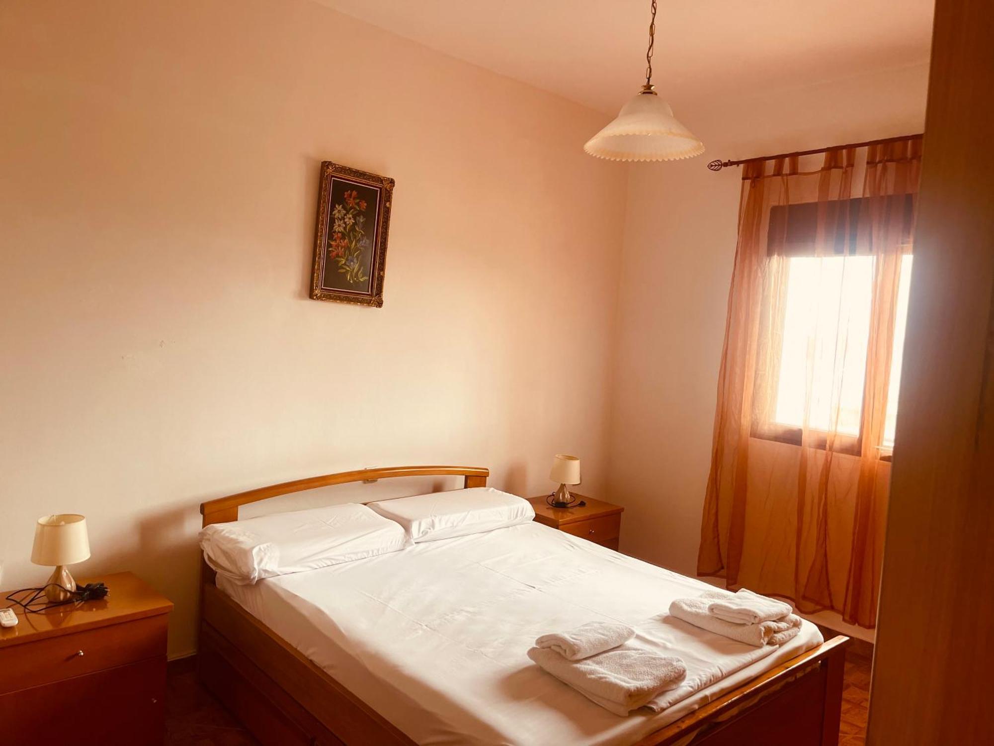 Comfort Guest Rooms Vila Hm Sarandë Eksteriør billede