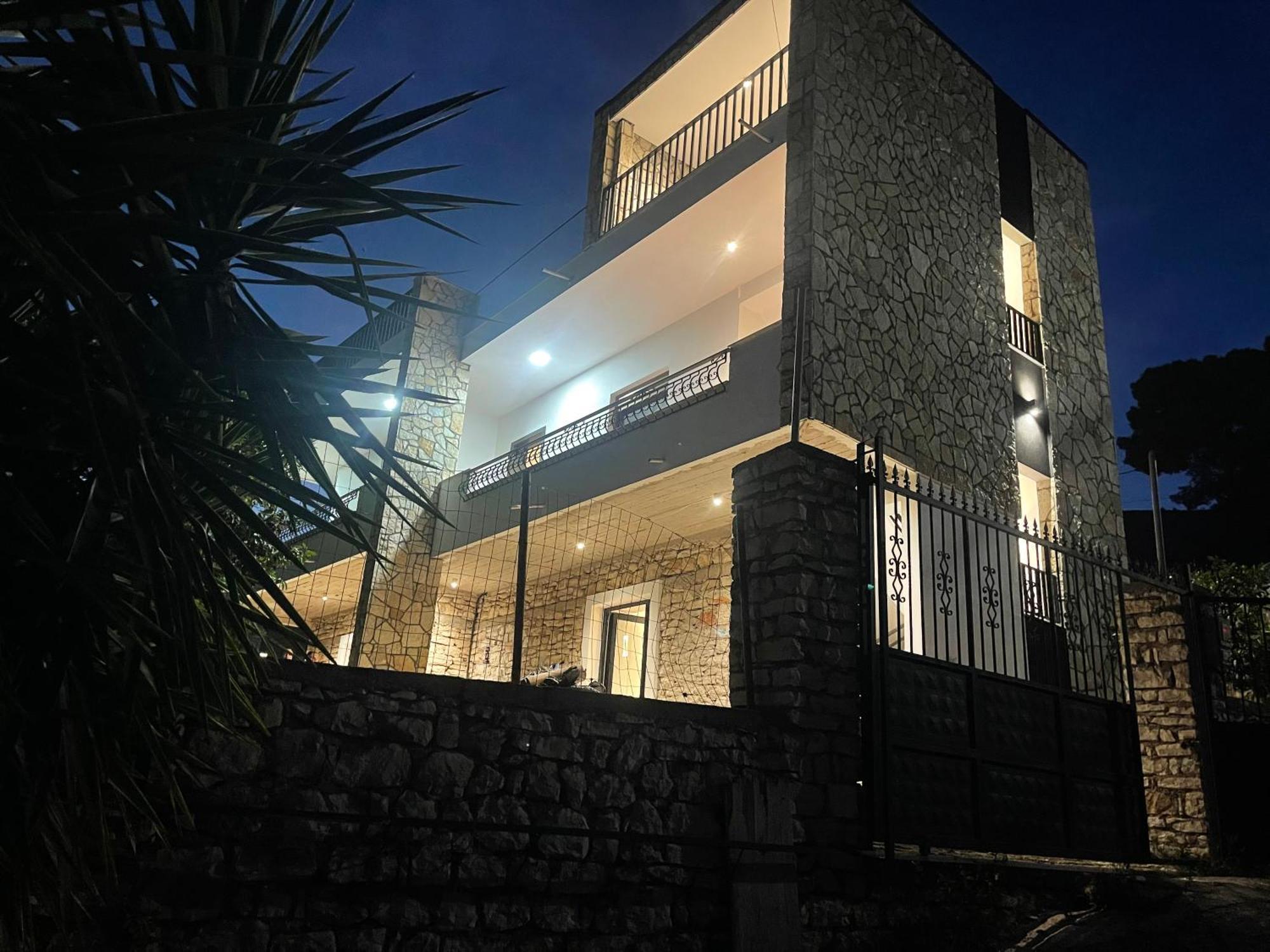Comfort Guest Rooms Vila Hm Sarandë Eksteriør billede