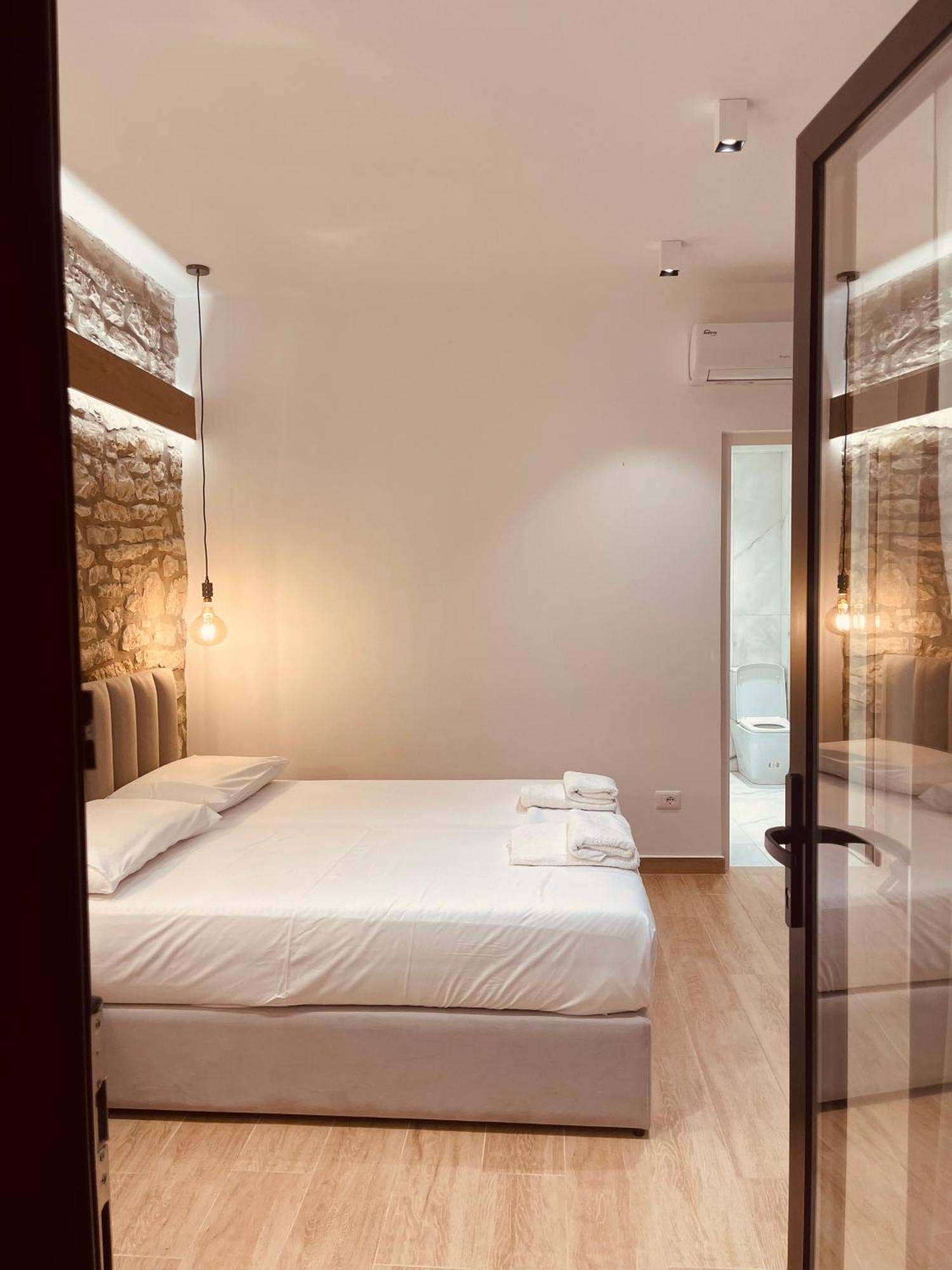 Comfort Guest Rooms Vila Hm Sarandë Eksteriør billede